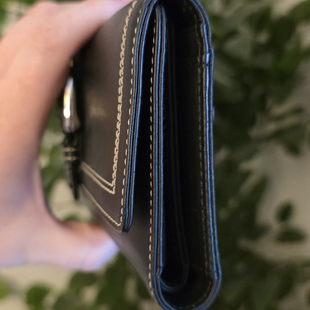 Coach Soho Black Leather Wallet with Silver Hardware - Picture 4 of 8